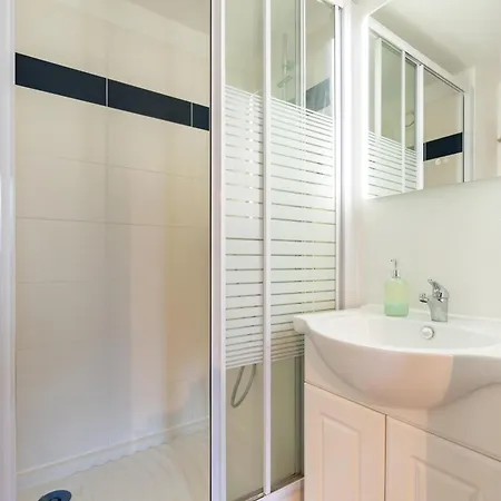 Duplex Pour Famille 4 Personnes, 100m, Tv 4k سانت جيل كروا دي فيي