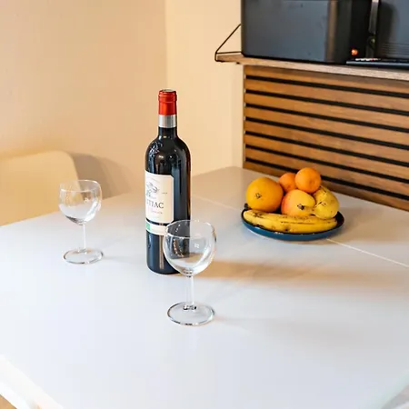 Duplex Pour Famille 4 Personnes, 100m, Tv 4k